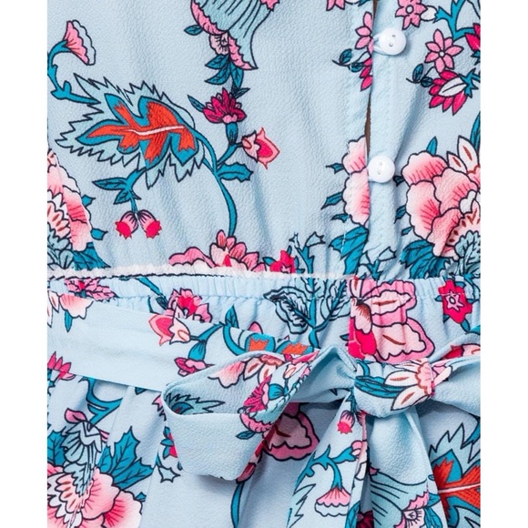 Floral Romper with Flared Sleeves - Picture 9 of 10